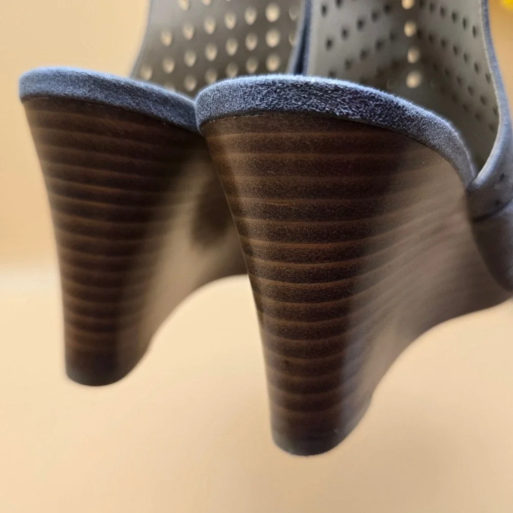 Johnston & Murphy Grey Suede Perforated Wedge Sandals 8M 78-41506 Made in Brazil